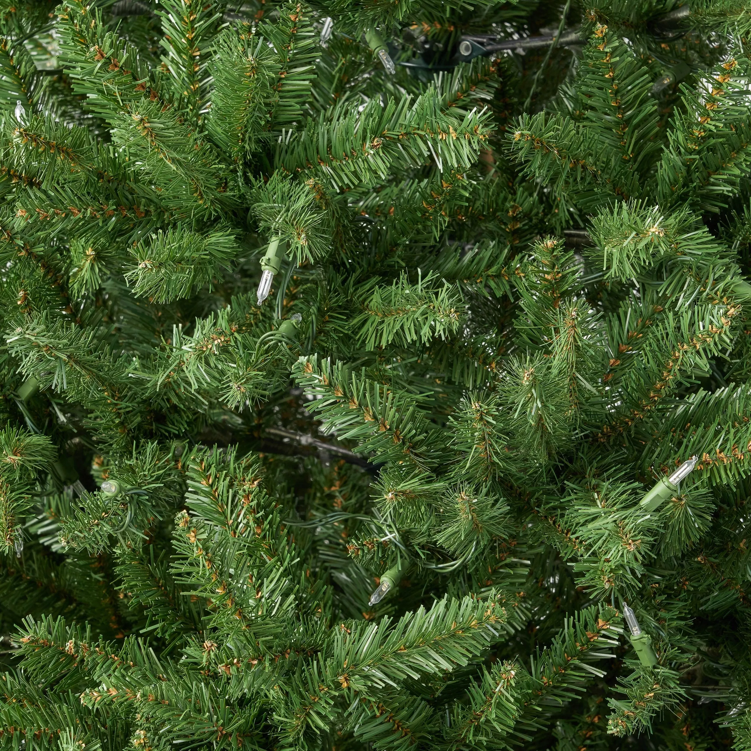 7.5-foot Norway Spruce Pre-Lit Clear LED Hinged Artificial Christmas Tree - NH051113