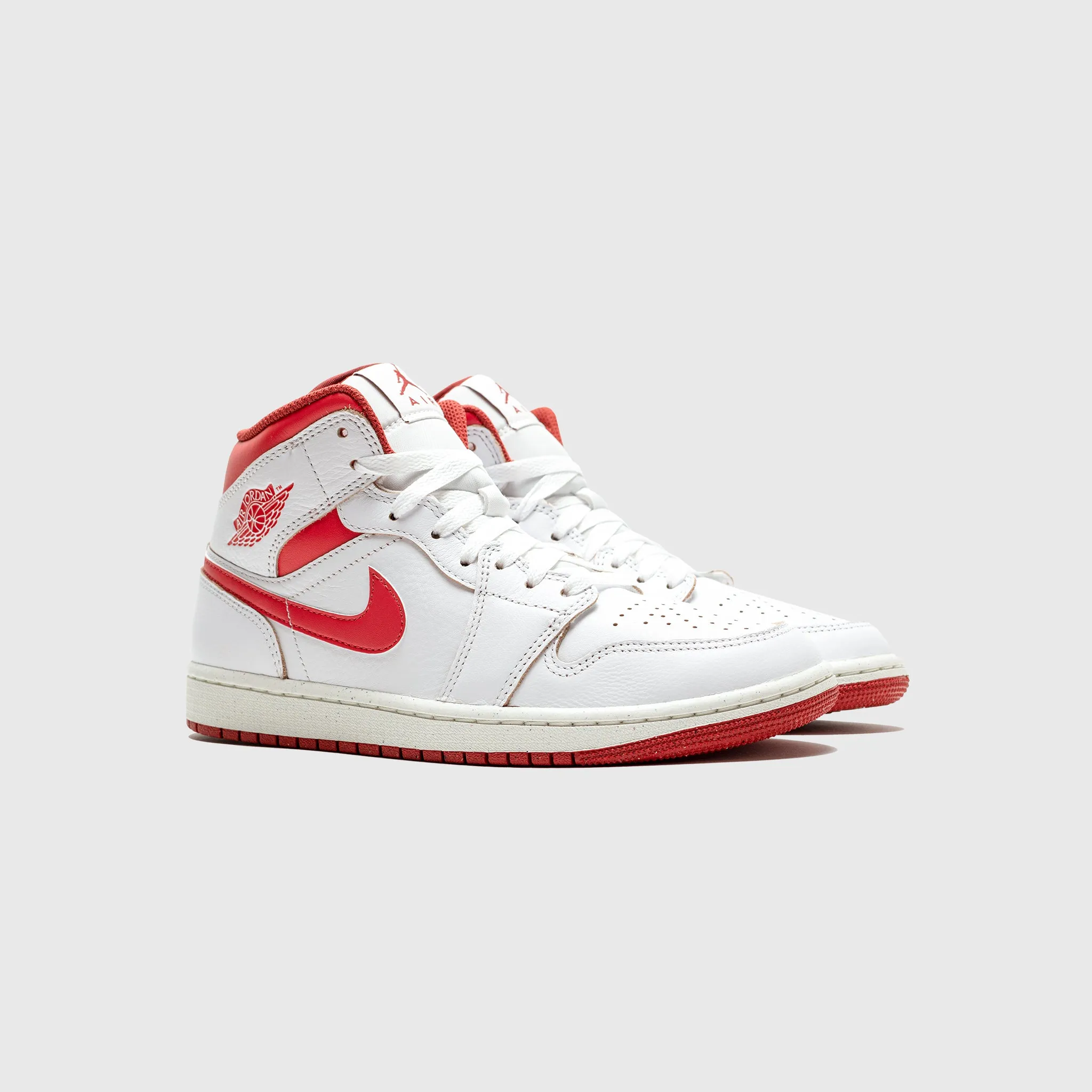 AIR JORDAN 1 MID SE "LOBSTER"