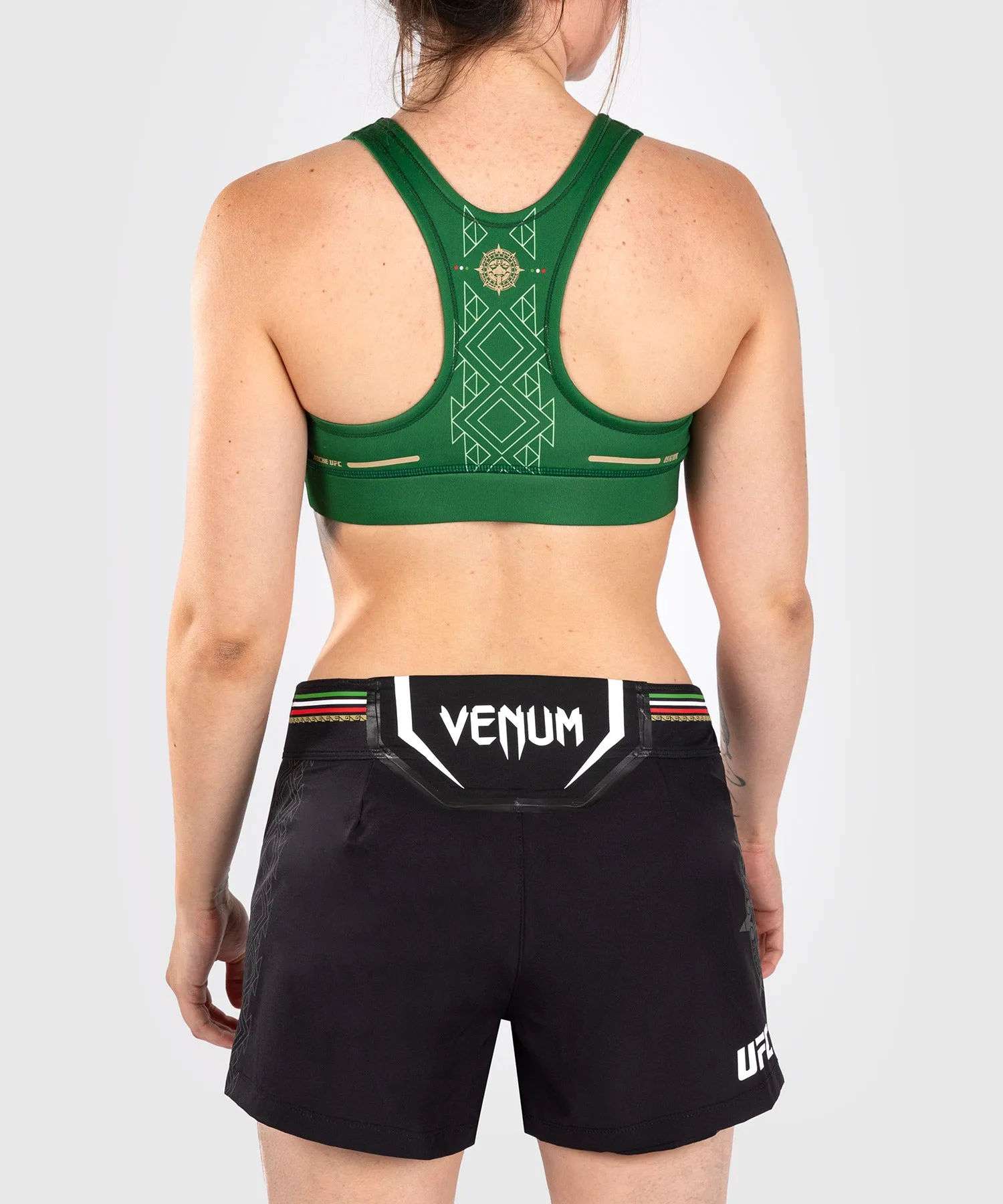 Noche UFC by Venum Authentic Fight Night Women’s Sports Bra - Green
