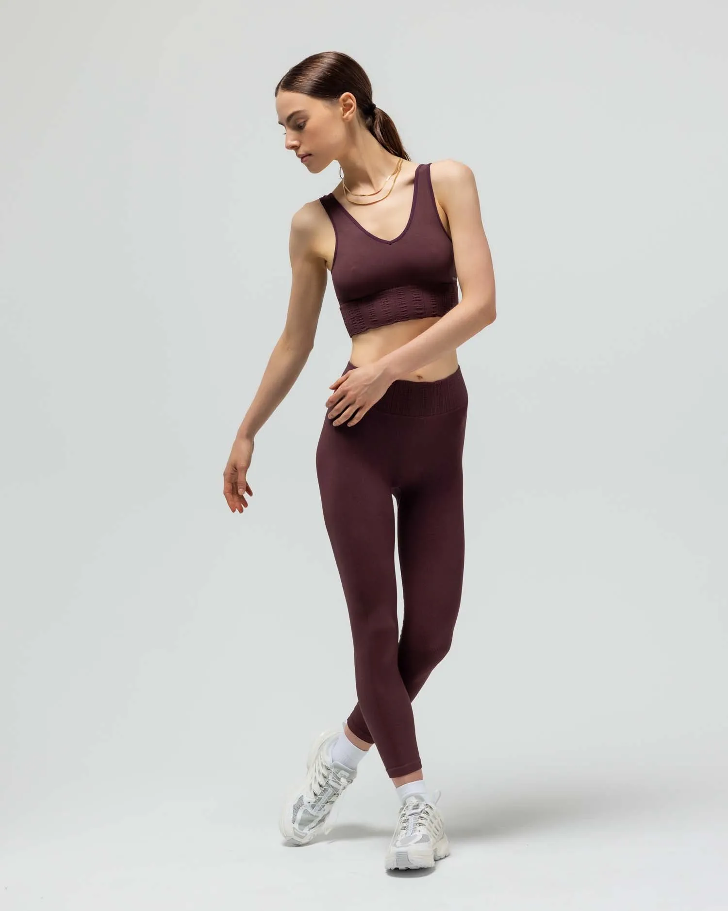 THE V-NECK SPORTS BRA