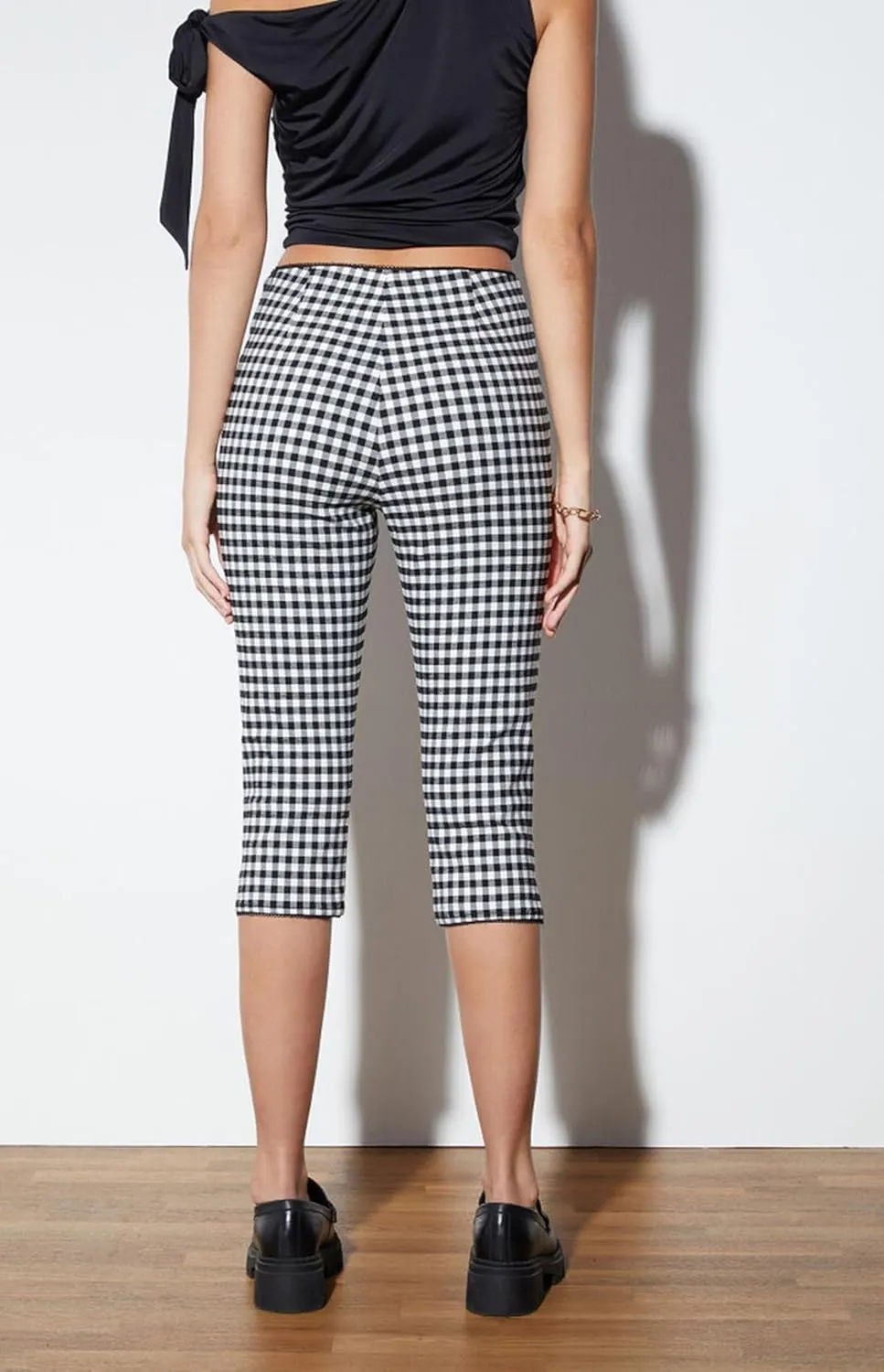 Womens Gingham Capri Pants High Waisted Skinny Fit Lace Cuffs Plaid Short Pants Summer Capris Leggings